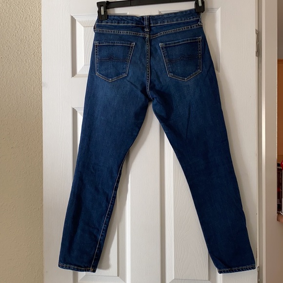 Dark Blue Junior's Jeans- Size 5 - Picture 5 of 6